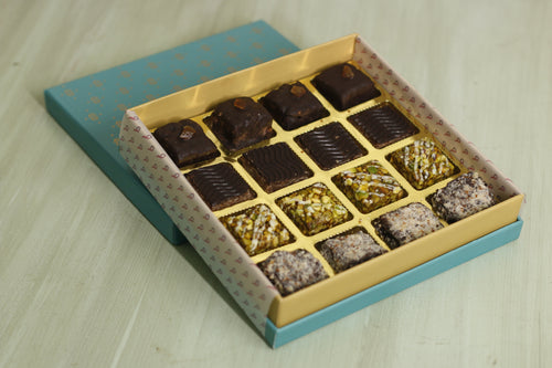 Premium Praline Chocolate Box- Medium