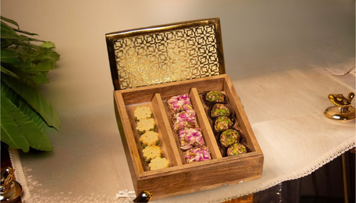 Metal n Glass Box