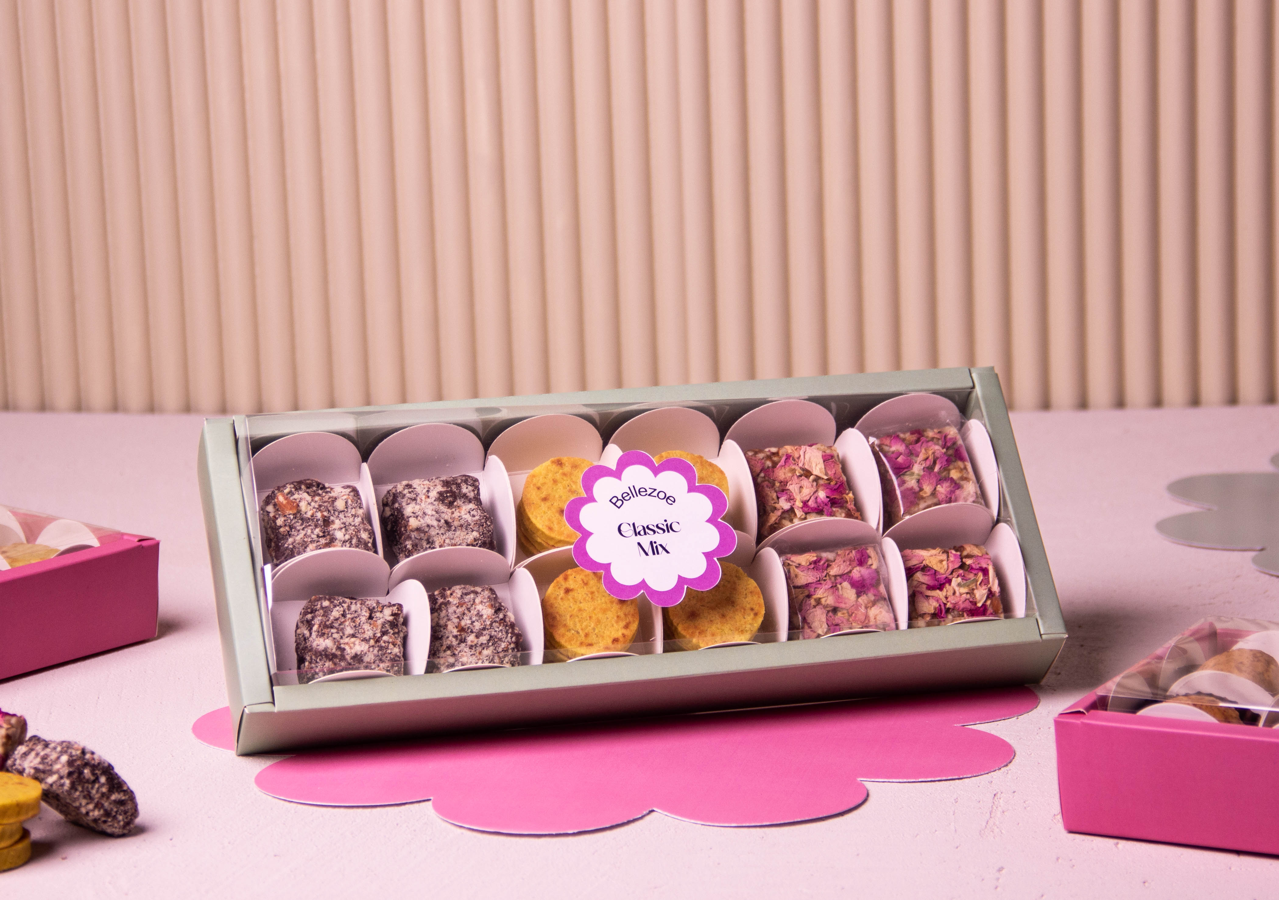 Classic Box (12 pieces)