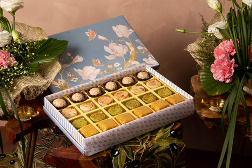 Assorted Sweet Box Large 3.1