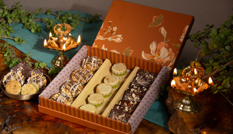 Assorted Mix sweet box- Medium