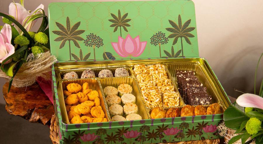 Tin Box Hamper