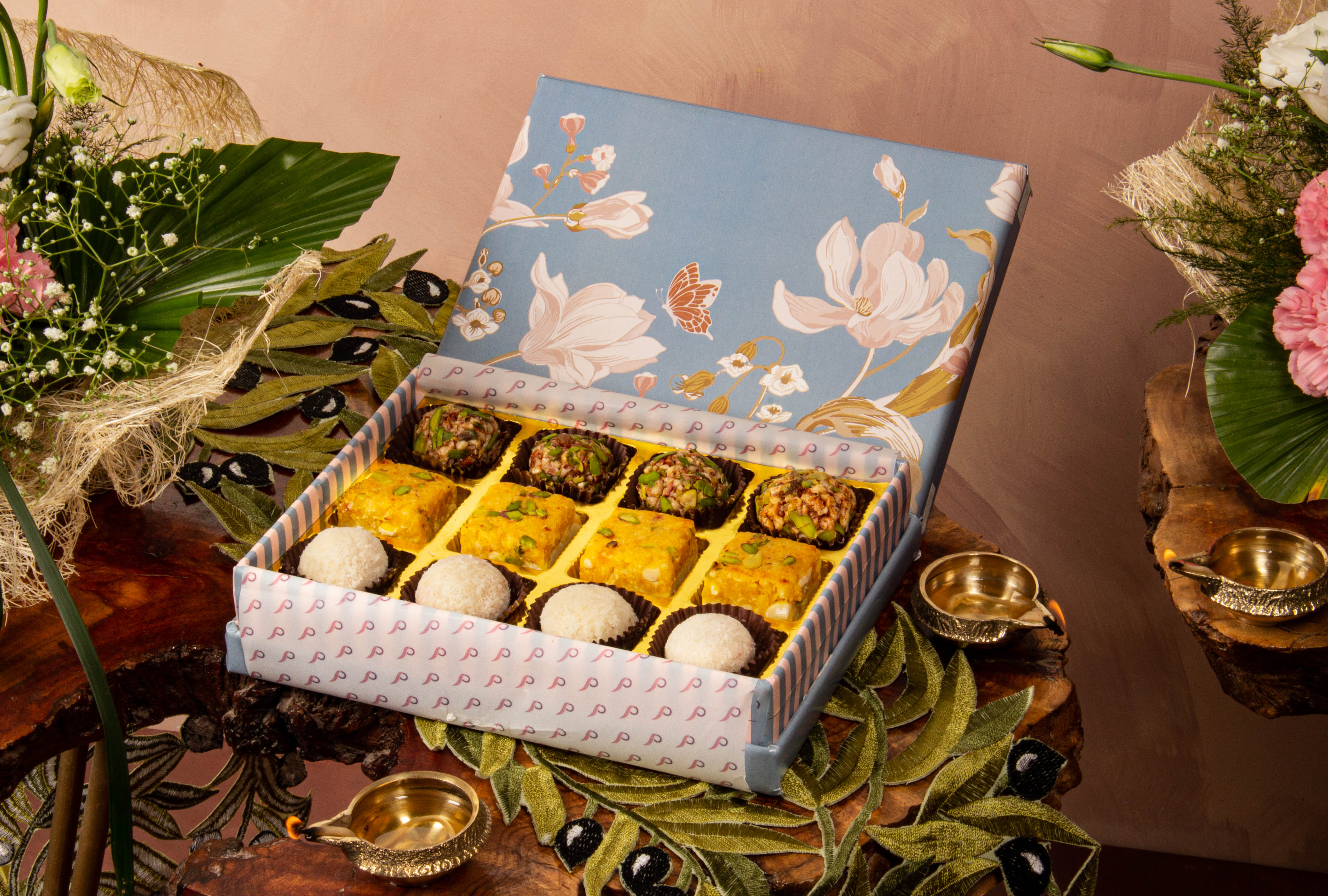 Assorted Mix Box Small 1.2